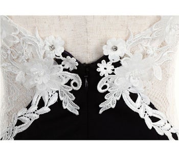 ROBEdeFLEURS Glossy[ローブドフルール グロッシー]首元クロス×立体フラワー ミニドレス[真優川咲][1737]