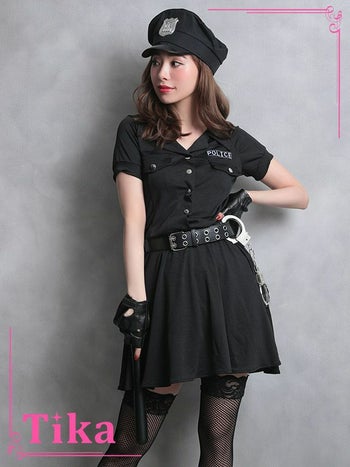 アメリカン ポリス ガール ハロウィンコスプレの１