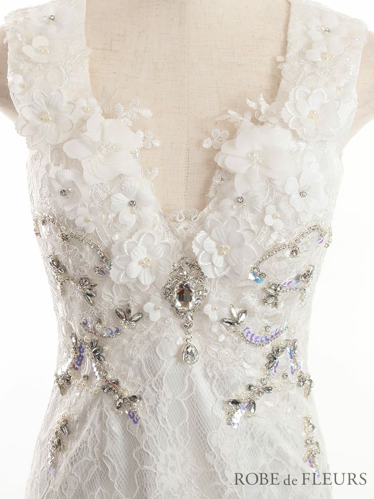 ROBEdeFLEURS [ローブドフルール]立体フラワー 刺繍 レース スリット ビジュー タイト 高級ロングドレス[ホワイト][真優川咲 / キャバドレス着用][XSあり][3113]