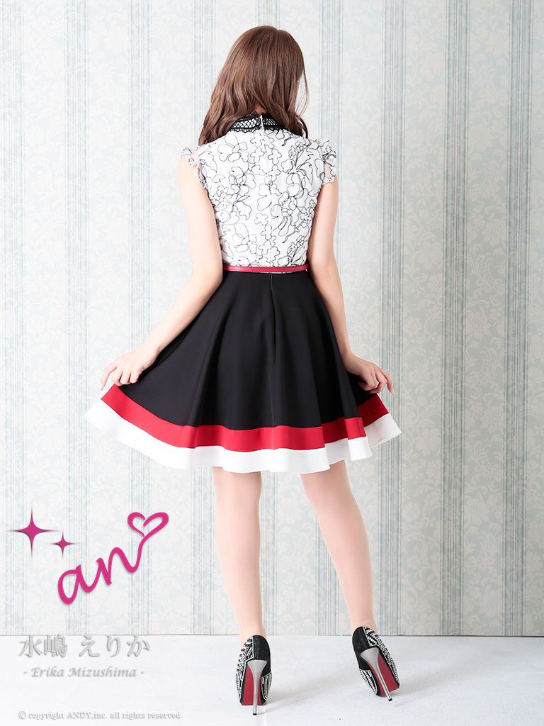 an[アン]チョーカー 刺繍レース フリルノースリーブ フレア 高級ミニドレス [ホワイトxライトグレーブラック][水嶋えりか/キャバドレス着用][3113]