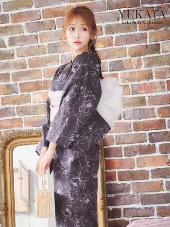 高級レトロ 黒地 線画フワラー ゆかた3点 [浴衣+兵児帯+下駄]