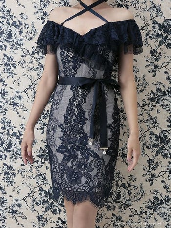 キャバドレス Andy アンディ セクシー 大人 胸元フリル 総レース オフショルダー ウエストリボン パールビジュー タイトミニドレス