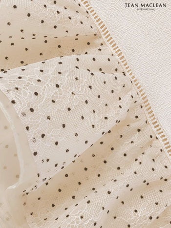 キャバドレス　ブランド　ドット柄 ガーリー　ワンカラー 長袖 シアー　膝丈ドレス