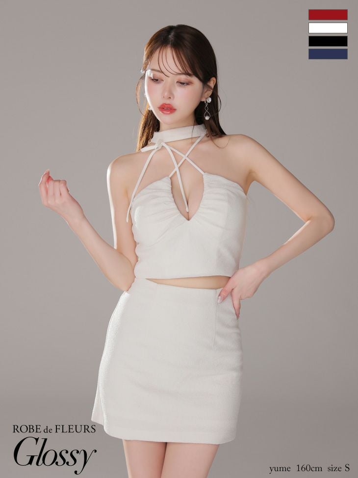 Glossy by ROBE de FLEURS/グロッシー】ホルターネック アシンメトリー