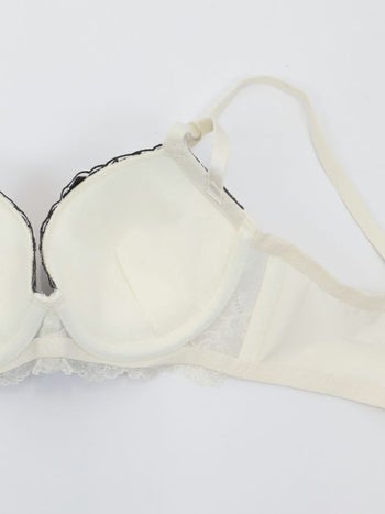 勝負下着 フラワー刺繍 モノトーン ブラジャー＆ショーツ 2点セット