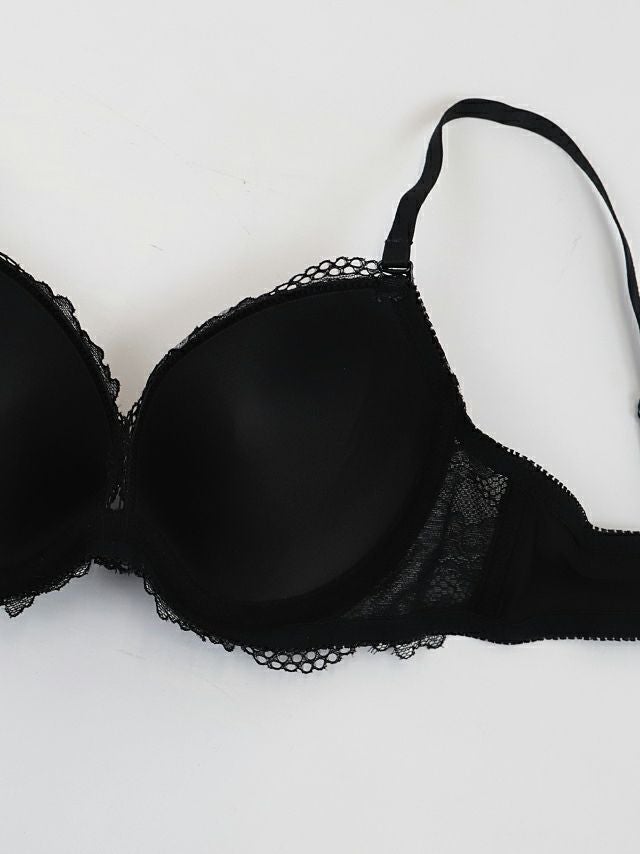 勝負下着 フラワー刺繍 チャーム ブラジャー＆ショーツ 2点セット