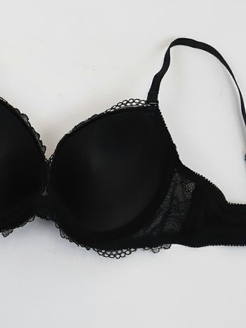 勝負下着 フラワー刺繍 チャーム ブラジャー＆ショーツ 2点セット