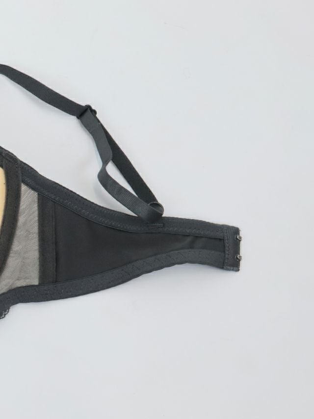 勝負下着 カットアウトデザイン　レース　ブラジャー＆ショーツ 2点セット