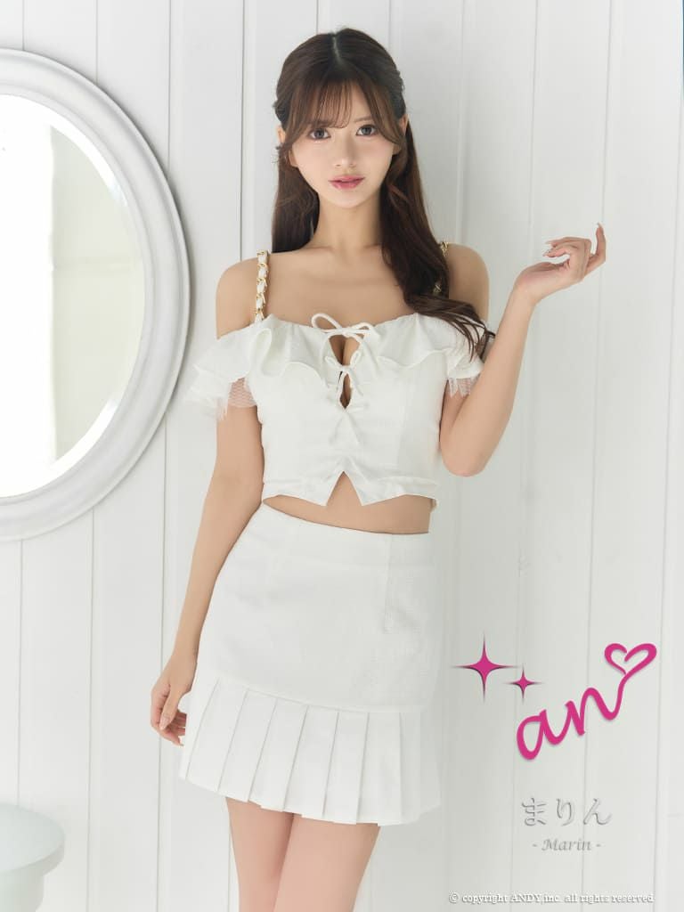 キャバドレス an ガーリー フリル 肩あき レースアップ リボン チェーン バイカラー セットアップ 裾 プリーツ タイトミニドレス