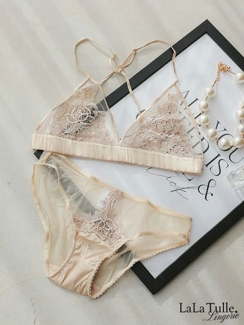 勝負下着 刺繍 シアー レース カップ ブラジャー＆ショーツ 2点セット
