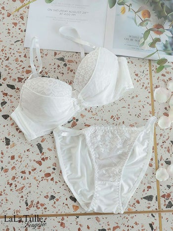 勝負下着 ホワイト レース バックル シフォン カップ ブラジャー＆ショーツ 2点セット