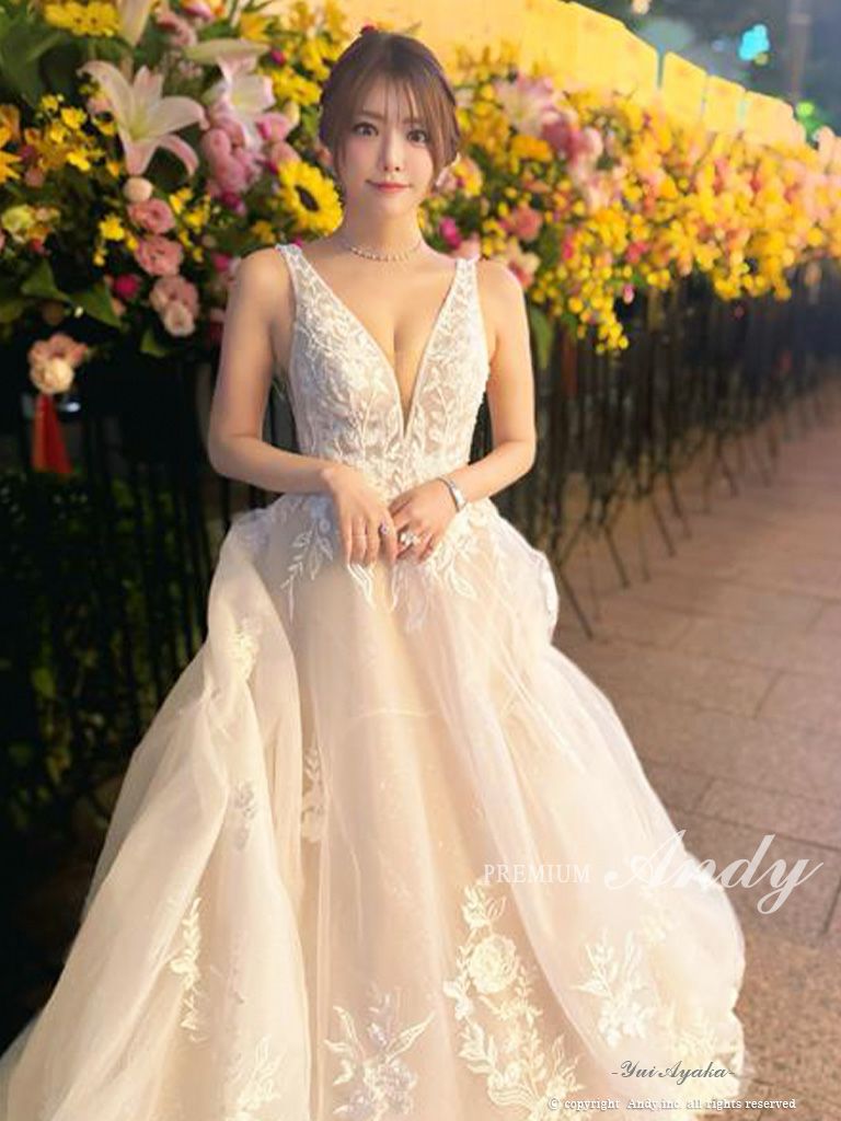 PREMIUM Andy/プレミアム アンディ】ノースリーブ フラワー 刺繍