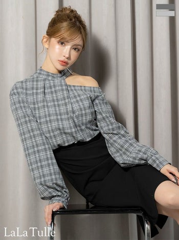 キャバドレス Veautt ヴュート チェック柄 長袖 モノトーン 肩あき チョーカー風 長袖 モノトーン タイト 膝丈ドレス