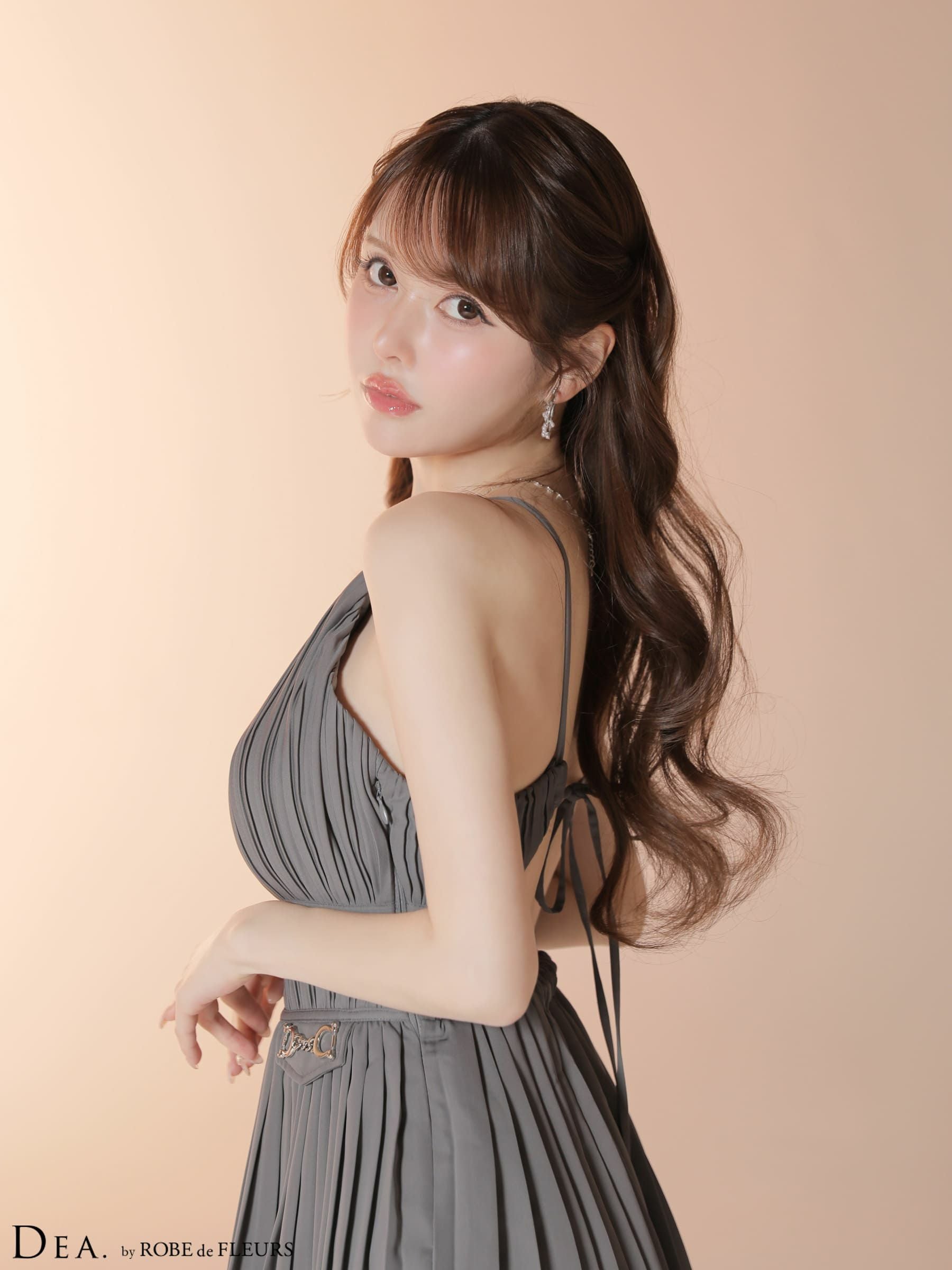 DEA.by ROBE de FLEURS/ディア】 ホルターネック プリーツ ティアード