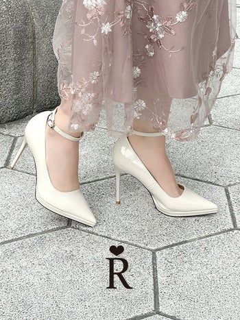 キャバヒール アンクルストラップ付き ポインテッドトゥ パンプス