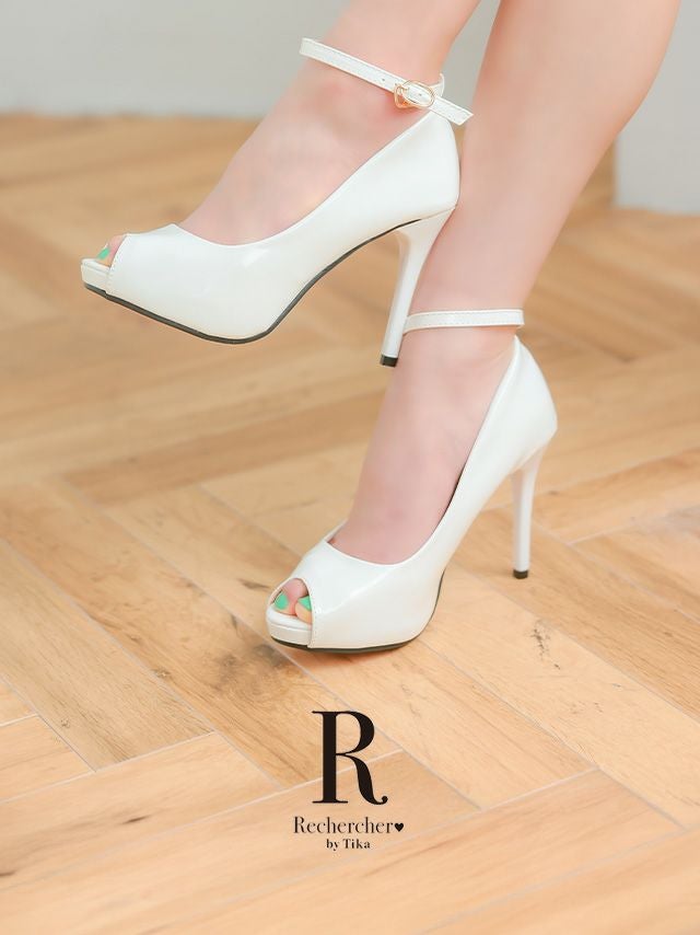 キャバヒール Rechercher ルシェルシェ アンクルストラップ付き オープントゥ エナメル パンプス