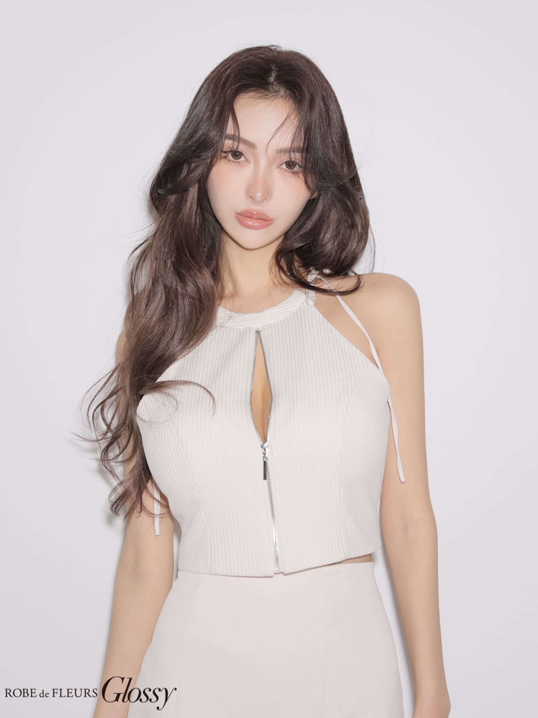 Glossy by ROBE de FLEURS/グロッシー】ホルターネック ジップデザイン