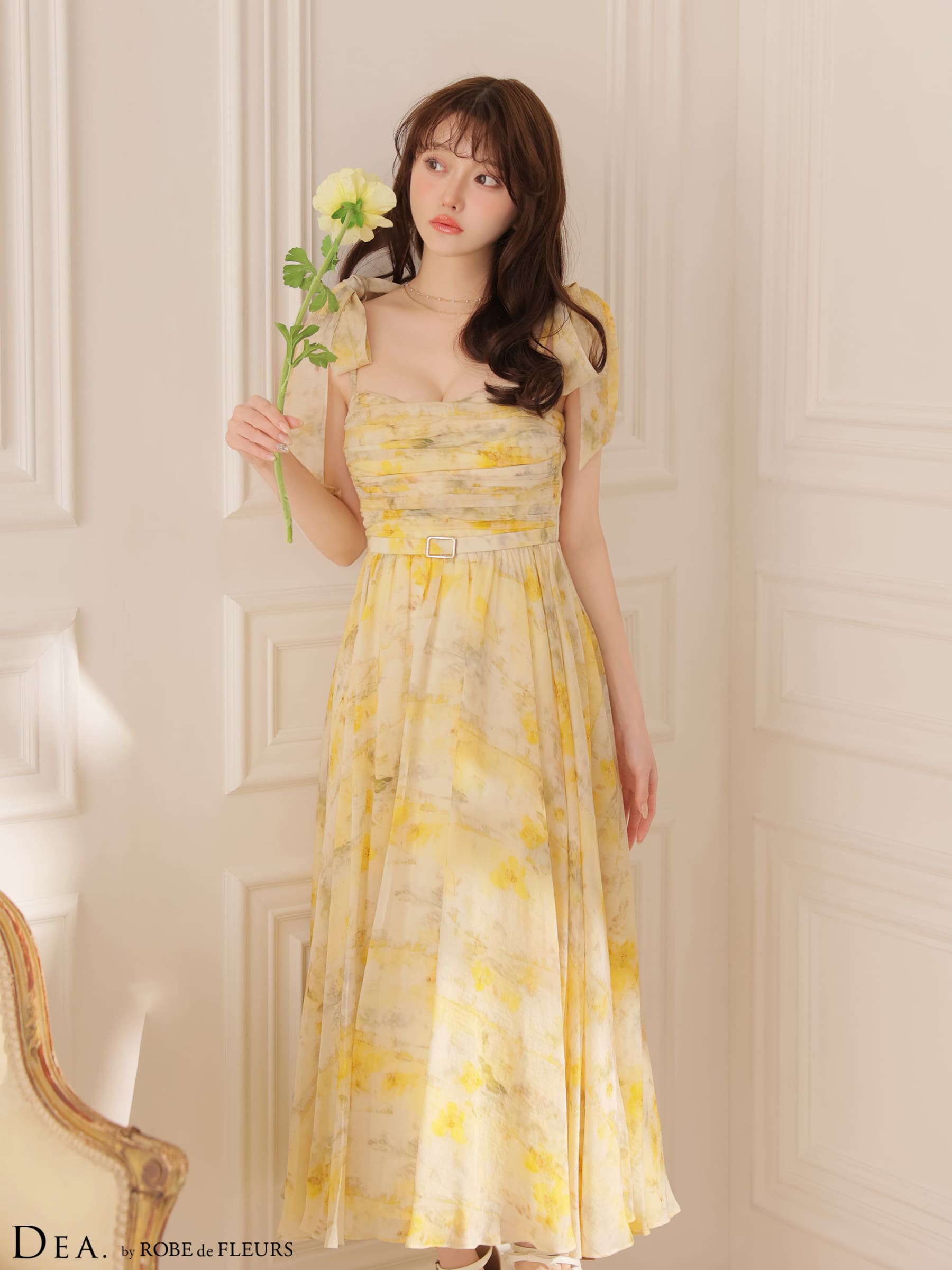 DEA. by ROBE de FLEURS ブラーフローラルギャザーリボンロン DEA.by ROBE de FLEURS/ディア】リボン ギャザー ブラーフローラル